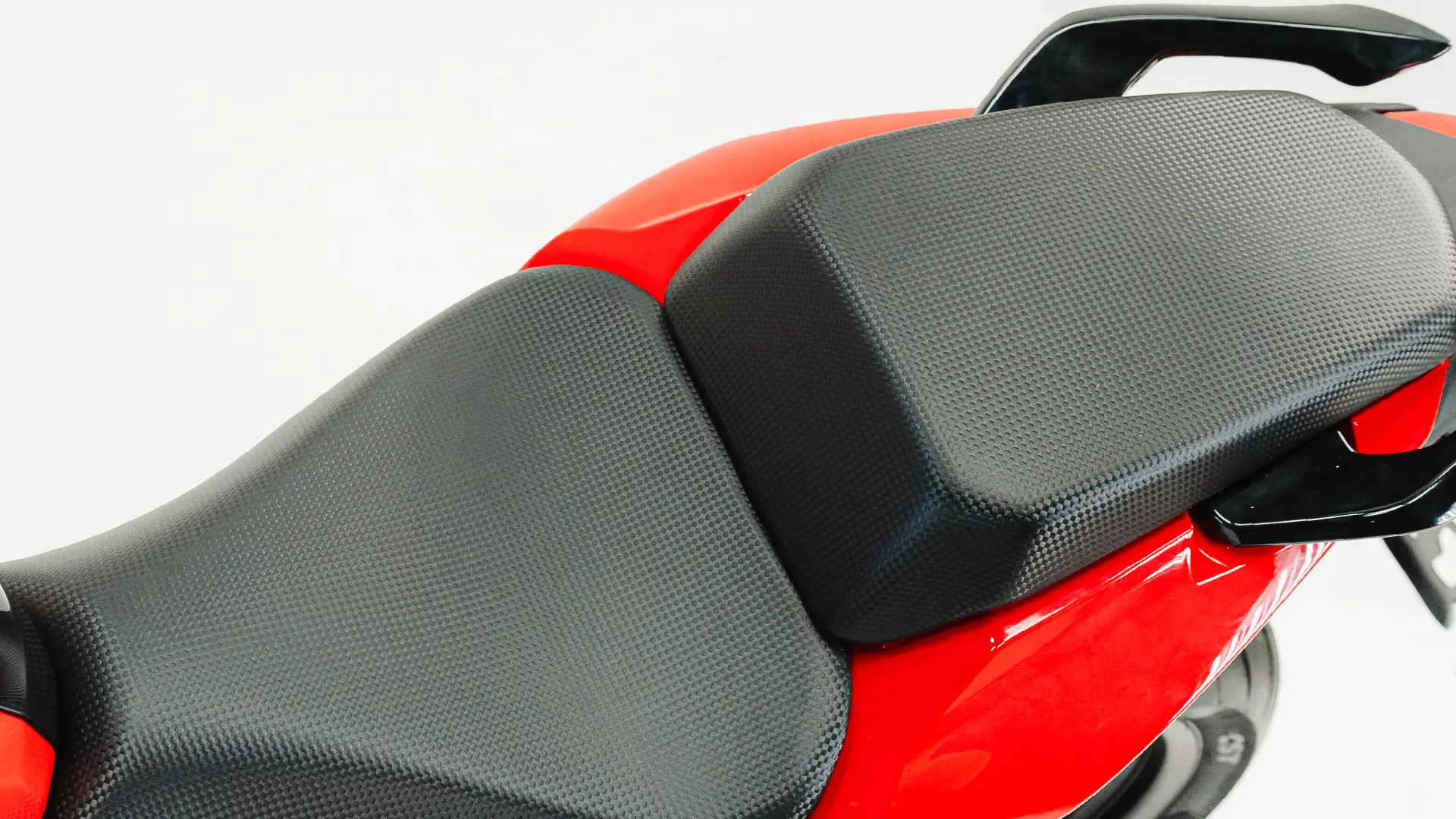 Design e Acabamento — 250 F